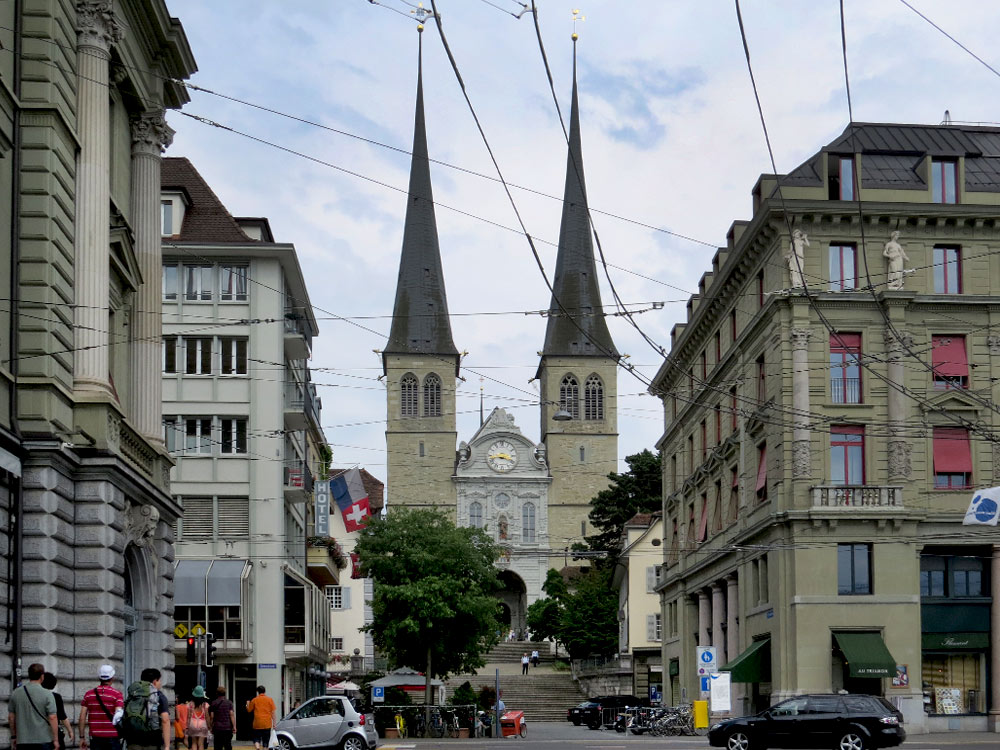 St. Leodegar baznīcas pulkstenis
