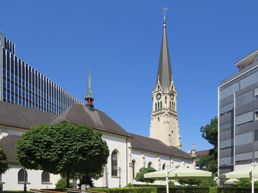 St. Peter und Paul baznīcas pulkstenis, Cīrihe, Šveice. 