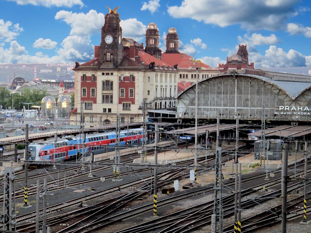  Centrālā Prāgas dzelzceļa stacija 